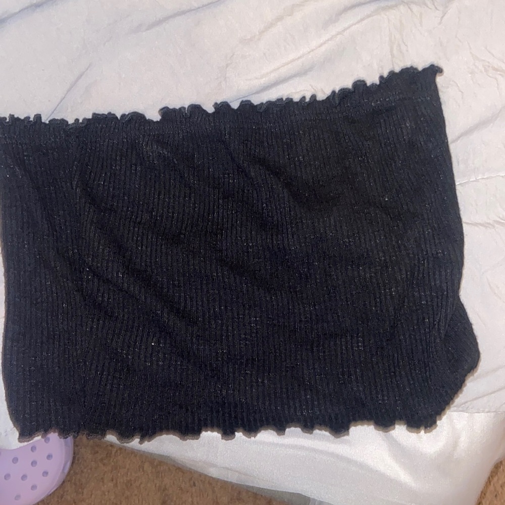 Black crop top